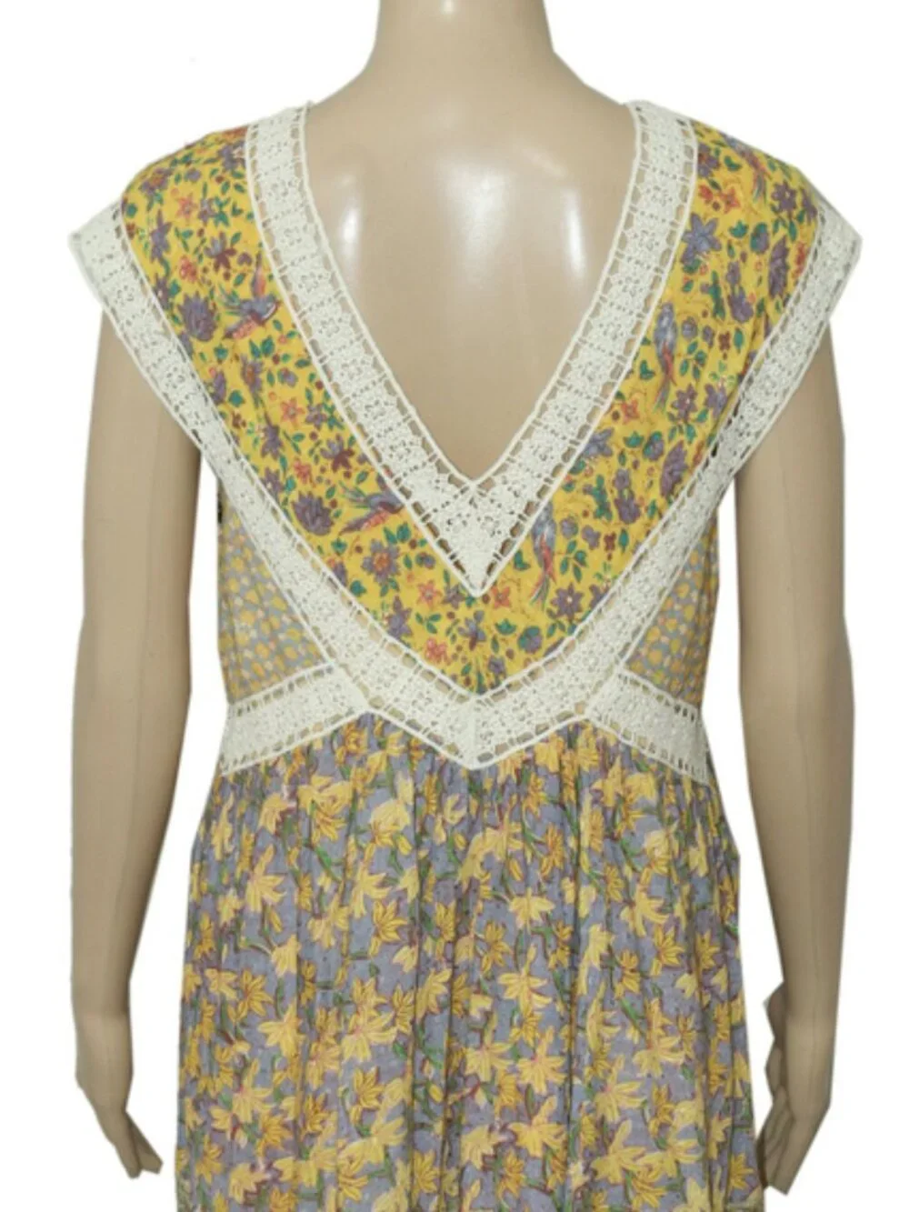 Anthropologie Akemi + Kin Falaise Floral Dress Floral Printed Lace Mini M